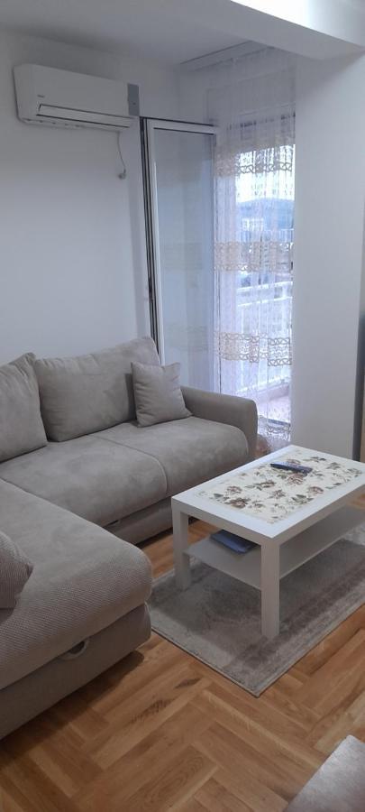 Apartment Luka Подгорица Екстериор снимка