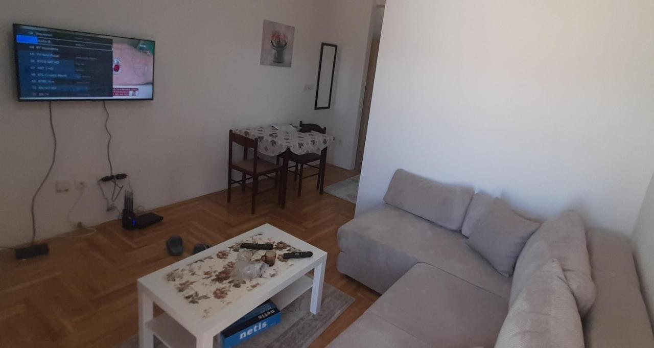 Apartment Luka Подгорица Екстериор снимка