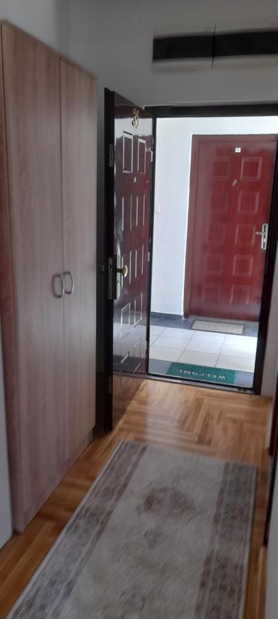 Apartment Luka Подгорица Екстериор снимка