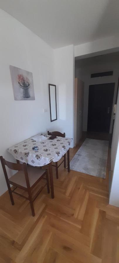 Apartment Luka Подгорица Екстериор снимка